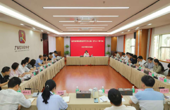 省作协举行深入贯彻中央八项规定精神学习教育读书班暨党组理论学习中心组学习会